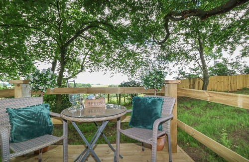 Wing Cottage | HIGH RIGG SHEPHERD'S HIDEAWAY, pet friendly in Brampton, Cumbria