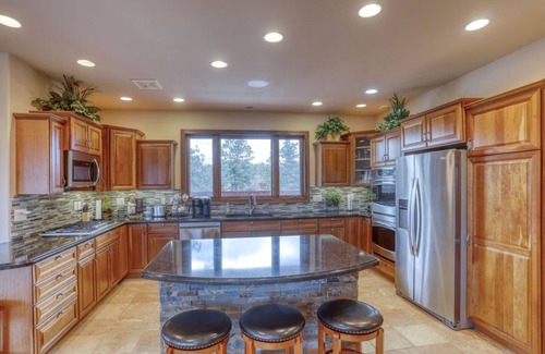 Colonial Pine Hills House | Highland Hilltop Retreat | 3 Bed, 3 Bath