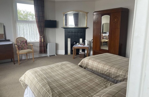 Llandrindod Wells House | Highland Moors Guest House