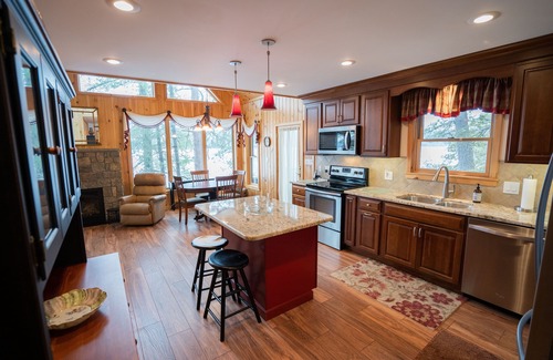 Schroon Lake Cabin | Highly recommended lake side cabin