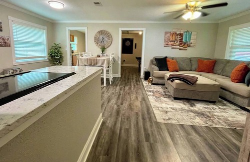 Williston Cottage | Highpoint Boots and Spurs Cottage