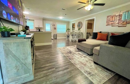 Williston Cottage | Highpoint Boots and Spurs Cottage