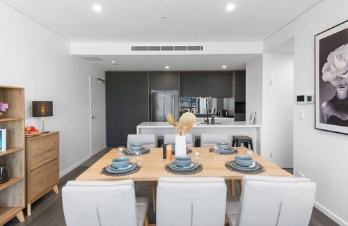 Wollongong CBD Apartment | Highview EscapeCentral Wollongong Panorama Living