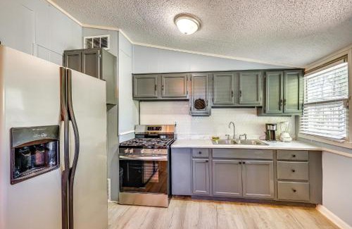 Pine Bluff House | Hike, Golf and Fish Pine Bluff Retreat