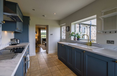 Murthly Cottage | Hill View Cottage - Luxury Cottages