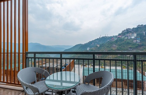 Shimla Apartment | HILL VIEW FACING FLAT AT CLIFFTON VALLY SOCITY