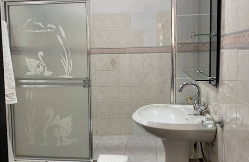 Mallam Hotel | Hill View Hotel McCarthy Hills