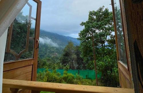Darjeeling House | Hillcrest Farmhouse - A Rural Haven in Darjeeling