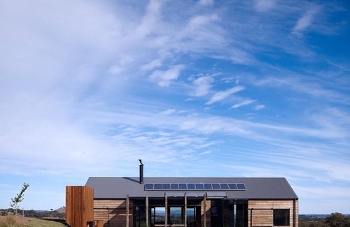 Metcalfe House | HILLPLAINS HOUSE - 100% OFF GRID LUXURY