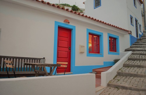 Aljezur House | Hillside 2 in the historical center of Aljezur