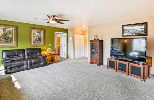 Mid-Hillside Apartment | Hillside Anchorage Home by Hiking and Biking Trails!