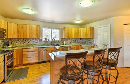 Mid-Hillside Apartment | Hillside Anchorage Home by Hiking and Biking Trails!