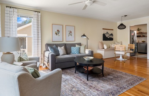 Northwest Raleigh House | Hilltop cottage - Midtown Raleigh - pet friendly
