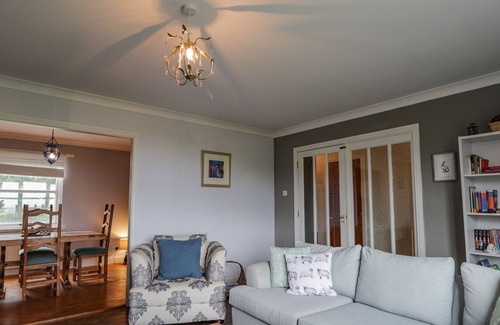 Kilmaluag Cottage | HILLTOP HOUSE, pet friendly, character holiday cottage in Staffin