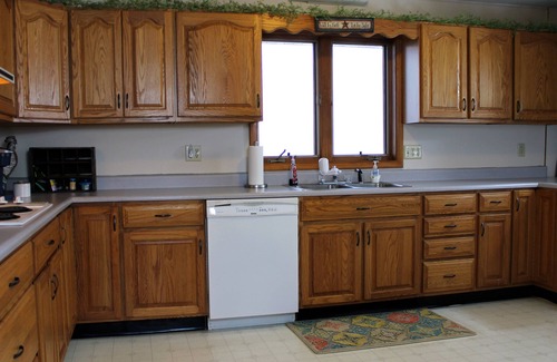 Rome House | Hilltop Million $ View! Fireplace, Hot Tub, Pool Table, Clean, Cozy, Full Equip