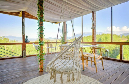 Zarnesti Villa | Hilltop Villa with Breathtaking Mountain Views - Sauna & Pool