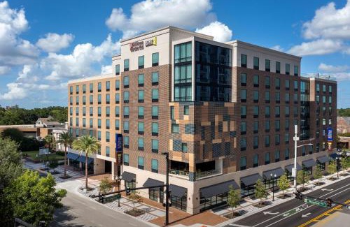 Lake Eola Heights Hotel | Hilton Garden Inn Orlando Downtown
