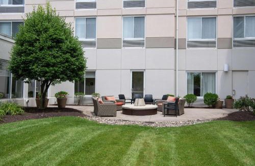 Linthicum Heights Hotel | Hilton Garden Inn BWI Airport
