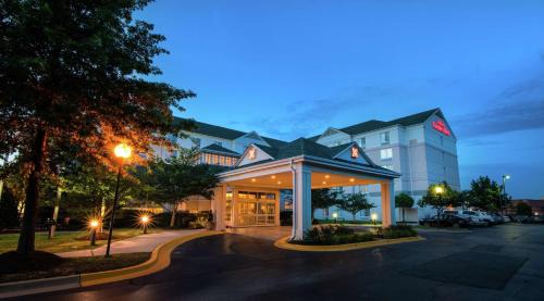 Linthicum Heights Hotel | Hilton Garden Inn BWI Airport