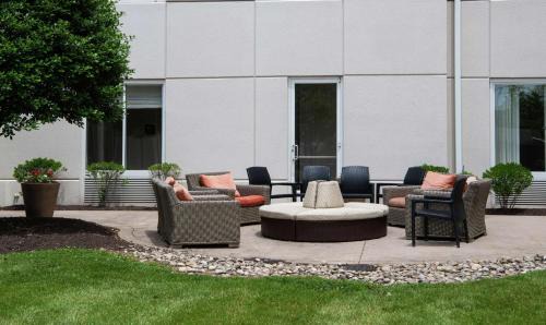 Linthicum Heights Hotel | Hilton Garden Inn BWI Airport