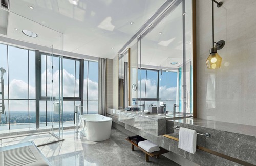 Hainan Resort | Hilton Hainan Ocean Flower Island