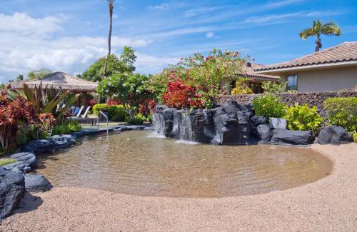 Waikoloa House | Hilton Pool Pass Included, Kolea - Luxe 2BR Villa Steps to Beach Pool HotTub Gym