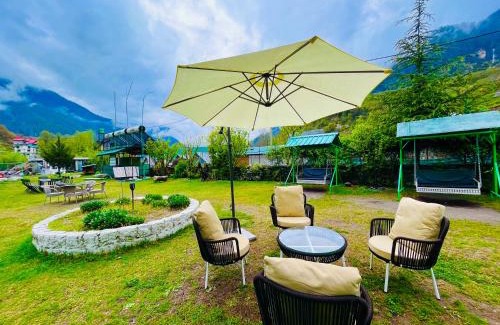 Sasaram Hotel | Himalayan Hill Queen Resort, Manali - A Riverside Retreat