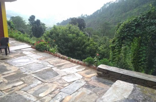 Kaul House | Himalayan View,Chirpy Morning