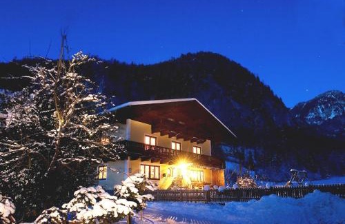 Kuchl Bed & Breakfast | Hinterkellaubauer