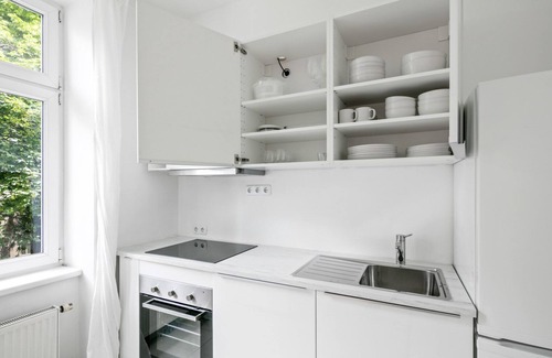 Hundsturm Apartment | Hip Margareten 1BR in fabulous district near cafes & bars, by Blueground