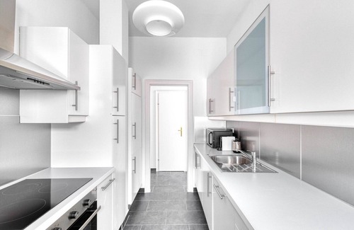 Schottenfeld Apartment | Hip Neubau 2BR w/Elevator, near shops, Metro U3, U6, by Blueground