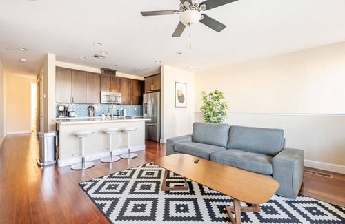 Redwood City Apartment | Hip Redwood City 2BR w/Balcony, nr Outdoor Activities, by Blueground