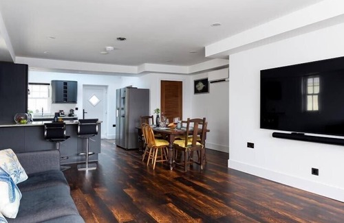 Mevagissey Apartment | HipNautic, Mevagissey, sleeps 6