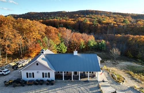 Hiram House | Hiram Mountain View Retreat