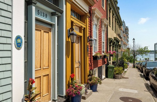 Downtown Halifax Apartment | Historic 1BR DT in amazing location steps from waterfront in Old South District