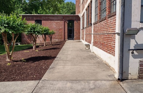 Danville Apartment | Historic 2 br & 2 ba On the River