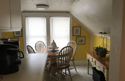 Saint Joseph House | Historic and quiet St. Joseph neighborhood: Lovely comfortable 100 yo two story