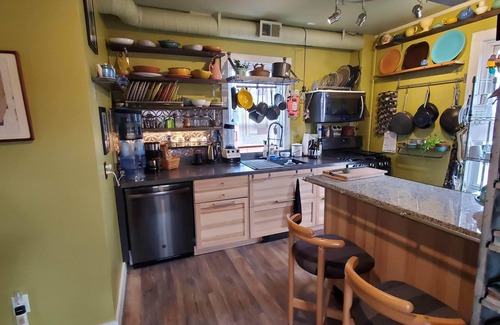 Frederick House | Historic, Arts District Labor Day Weekend House for 6, Grill, OSP, Breweries