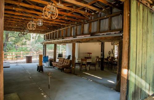 Temecula House | Historic Farmhouse on 5 Peaceful Acres with Ancient Oaks & Creek above Temecula