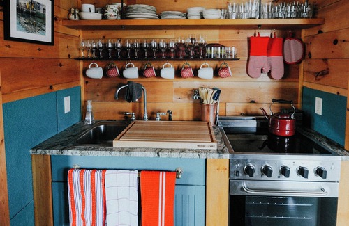 Leland Cottage | Historic Fishtown Shanty-Renovated and Remodeled