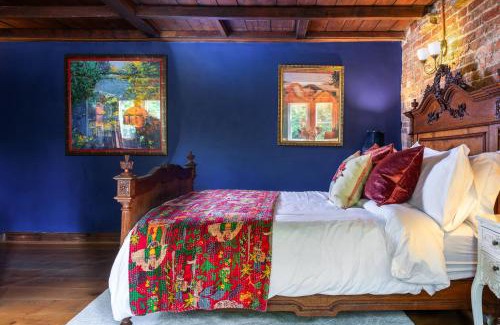 Honley House | Historic Hidden Gem-10mins walk to Holmfirth, Log Burner,Easy Parking