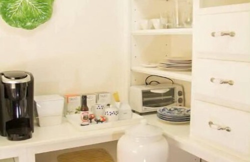 Downtown Portland Apartment | Historic Home in the West End. Private Parking.