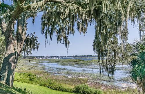 Historic District House | Historic Home Overlooking the Beaufort River Located on Bay St - Sleeps 10