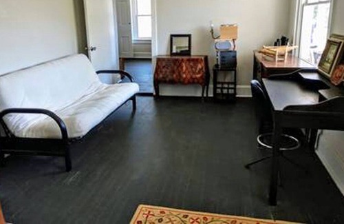 Brunswick House | Historic House Close to The Potomac River / C&O Canal / Appalachian Trail