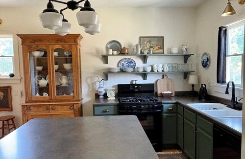 Sioux Center House | Historic house in Old Town Sioux Center!