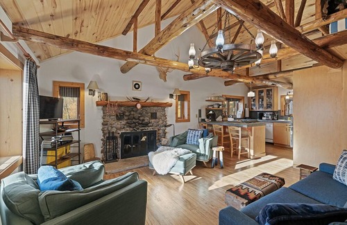 Durango - Purgatory House | Historic Log Cabin, Incredible Lake Views, Pet Friendly!