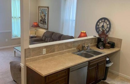 Concord Apartment | Historic Private Building w/Deck