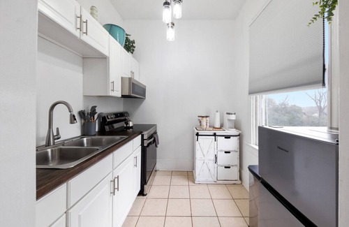 Macon Apartment | Historic Suite Near Mercer & Downtown