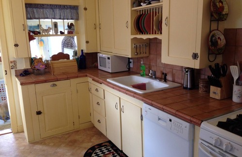 Tropic Other | Historical 1930 Country Charmer, Peaceful Property, n9 miles to Bryce Canyon