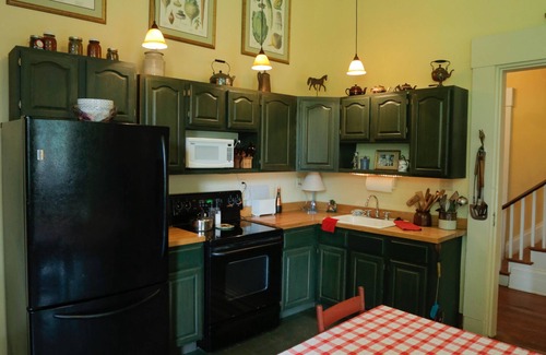 Lockport Other | Historical Blue Wing Landing Inn, near the Ark Encounter.